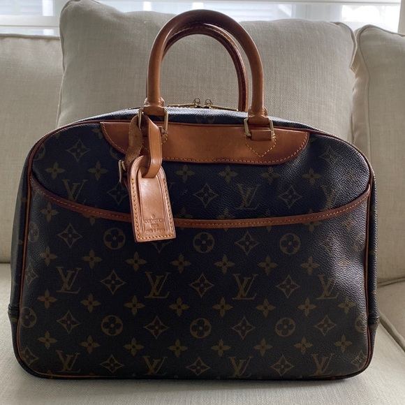 Authentic Louis Vuitton Deauville Handbag - Picture 2 of 14